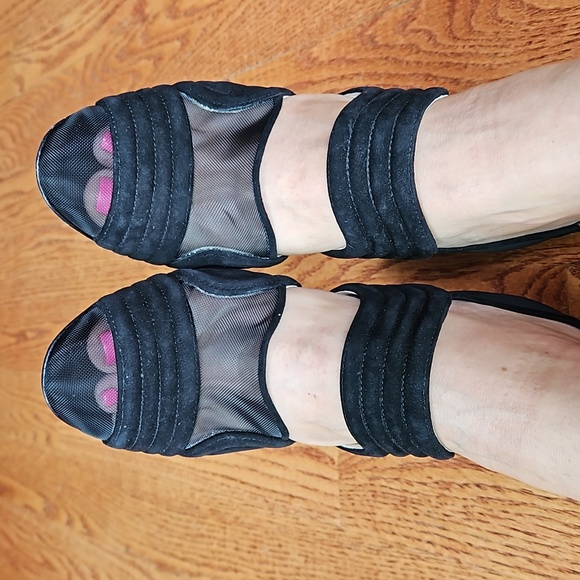 CHANEL Suede Mesh Zip Cap Toe Heels [size 37] - Picture 14 of 15